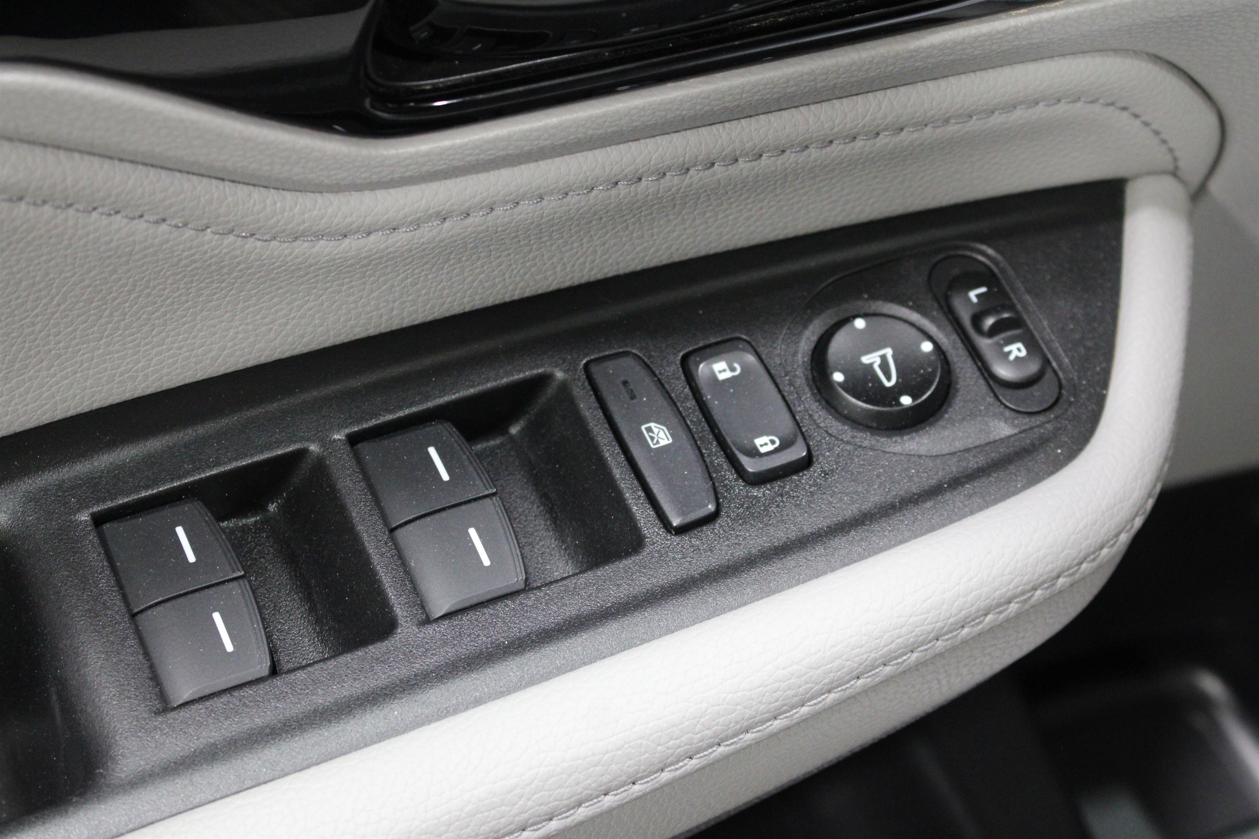 Used 2021 Honda Odyssey Touring image 7