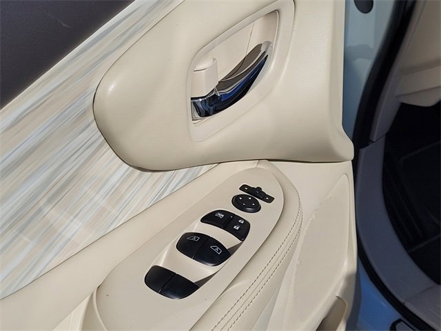 Used 2017 Nissan Murano SV w/ Premium Package image 22