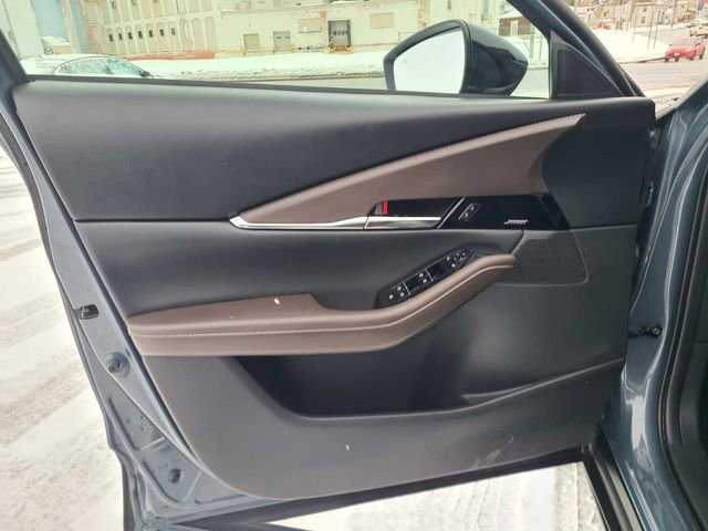 Used 2022 MAZDA CX-30 2.5 Turbo w/ Premium Package image 16