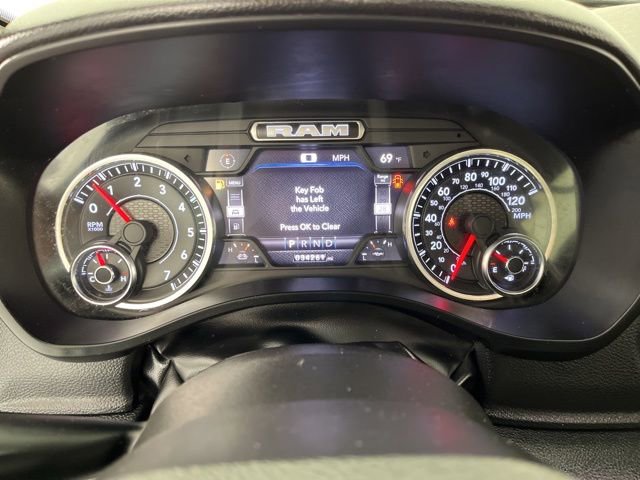 Used 2022 RAM 1500 Big Horn AWD/4WD image 25