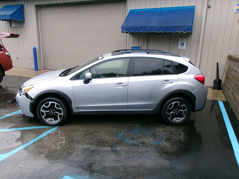 Used 2016 Subaru Crosstrek 2.0i Premium w/ Moonroof Package image 3
