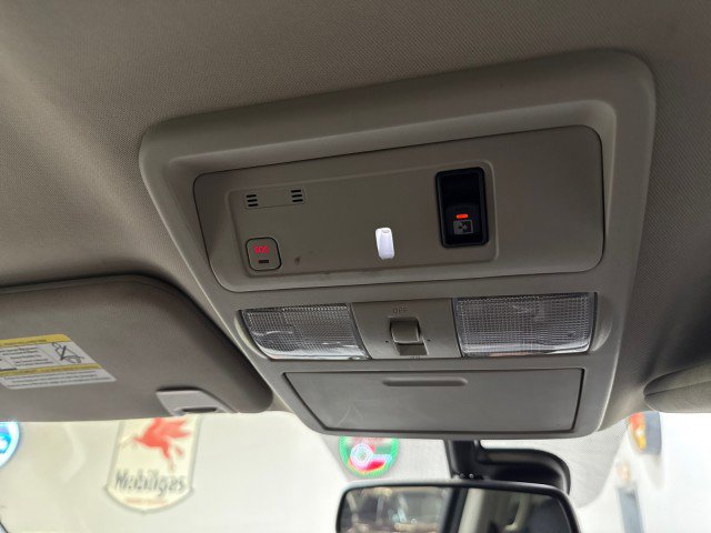 Used 2018 Nissan Titan SL w/ Chrome Package image 29