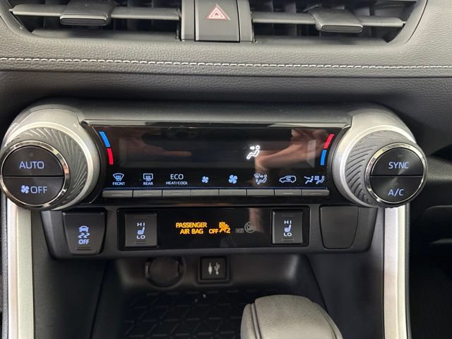 Used 2019 Toyota RAV4 XLE AWD/4WD image 19