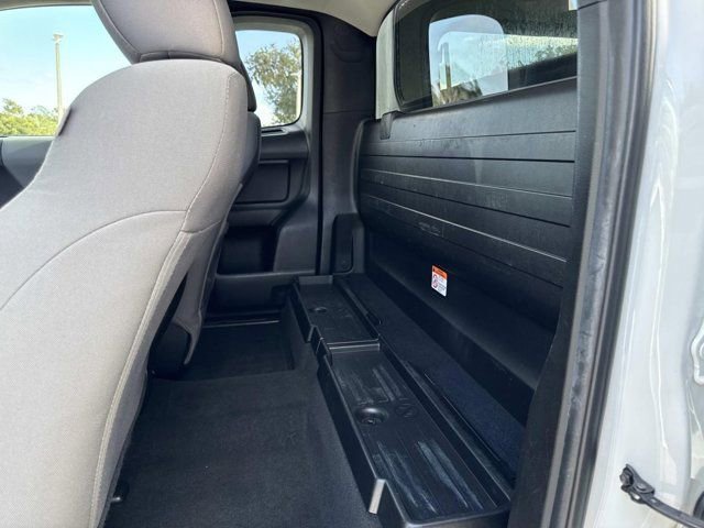 Used 2022 Toyota Tacoma SR image 12