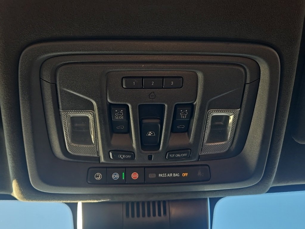 Used 2024 GMC Sierra 3500 Denali Ultimate image 33