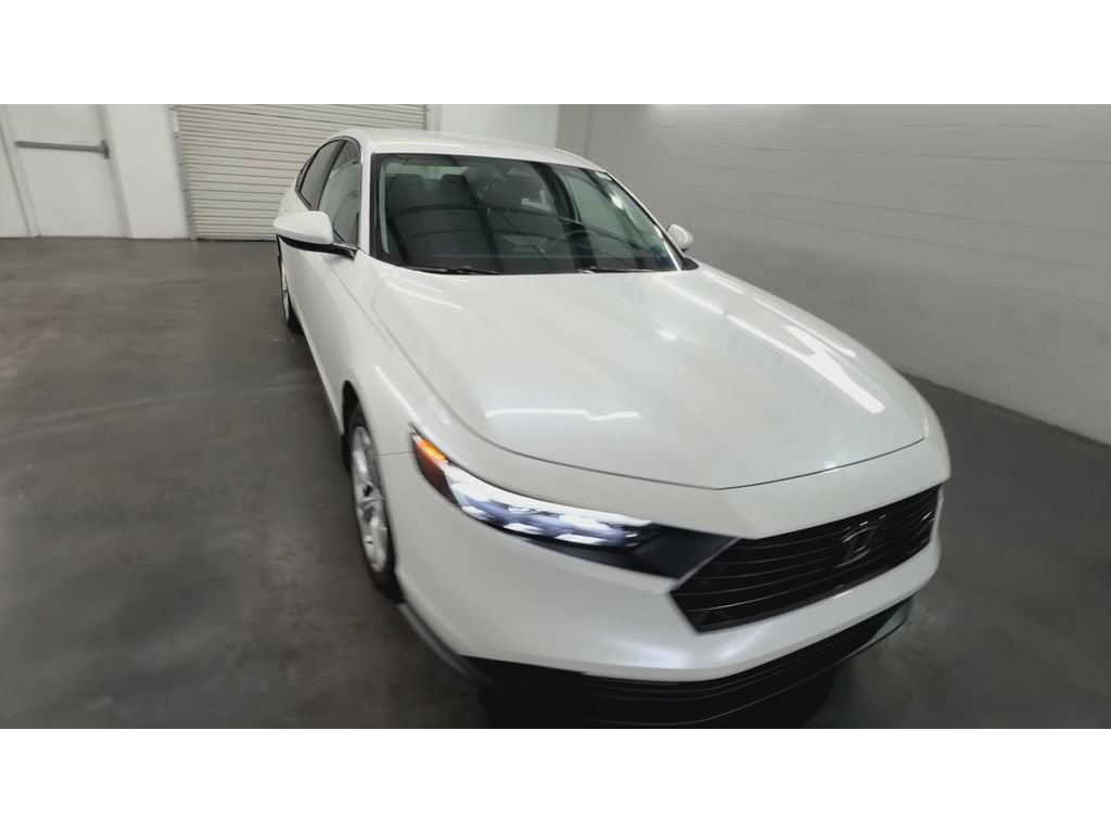 Certified 2025 Honda Accord LX image 3