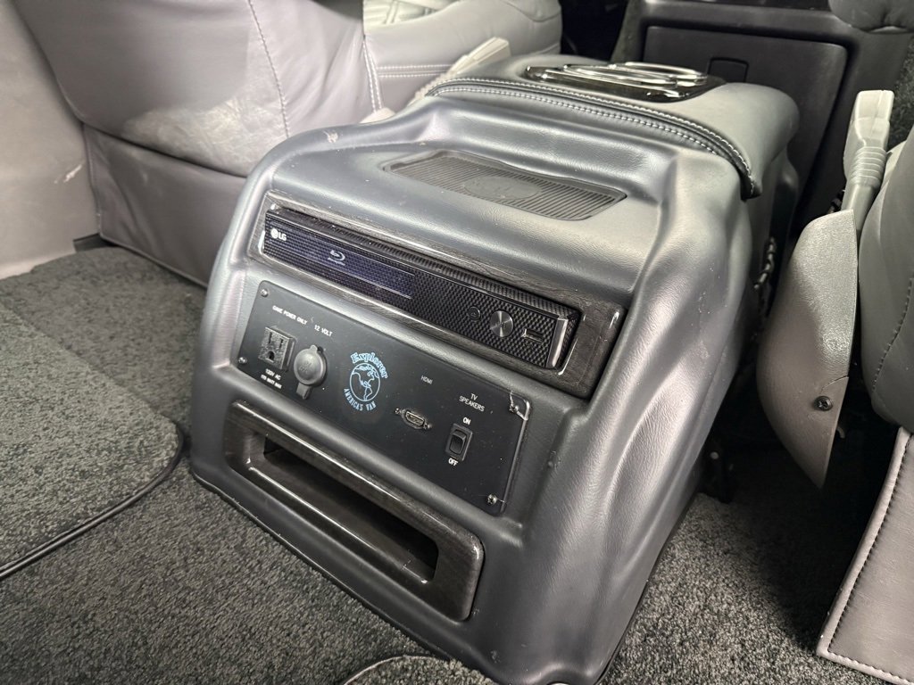 Used 2021 Chevrolet Express 2500 LS w/ Enhanced Convenience Package image 14