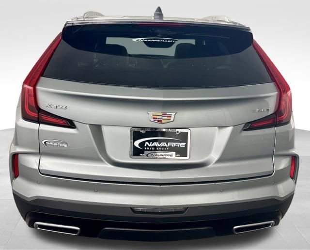 Used 2024 Cadillac XT4 Premium Luxury w/ Technology Package image 8