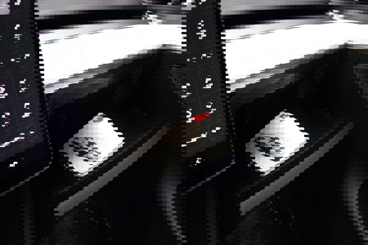 Used 2022 Tesla Model Y Long Range AWD/4WD image 42