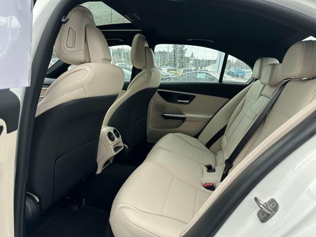 Used 2025 Mercedes-Benz C 300 4MATIC Sedan image 11