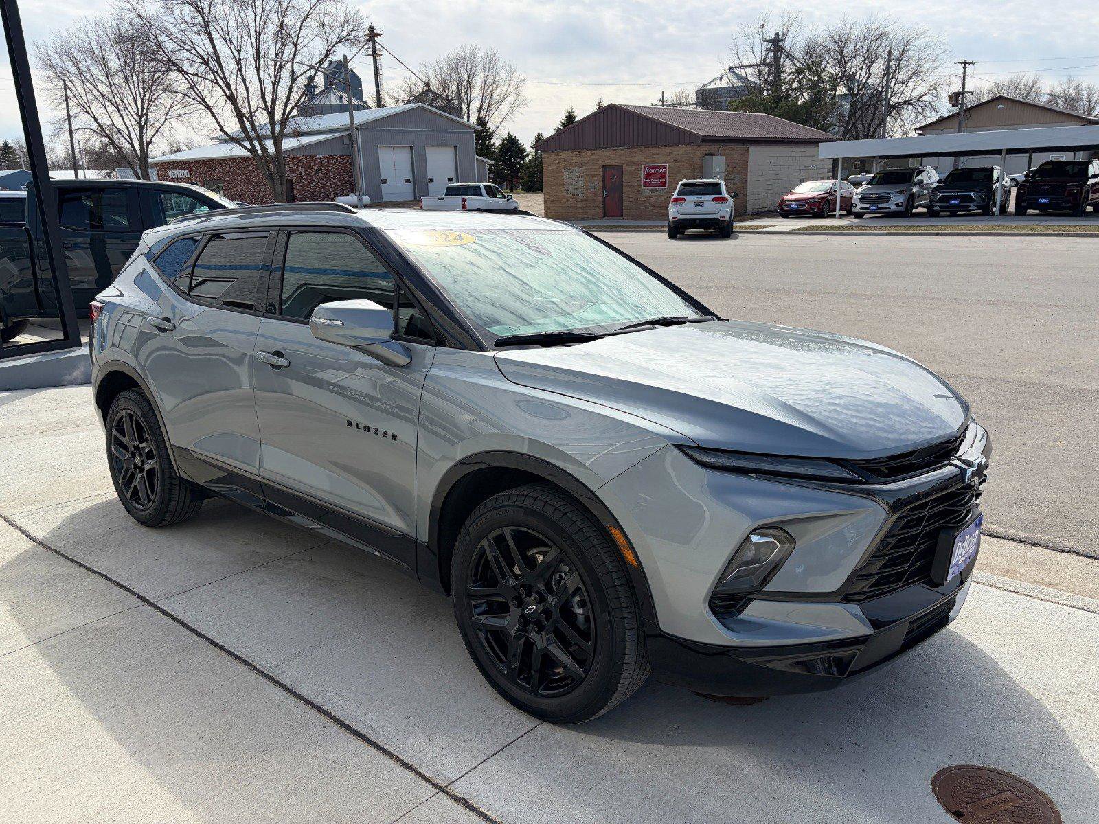 Used 2024 Chevrolet Blazer RS w/ Driver Confidence II Package AWD/4WD image 6