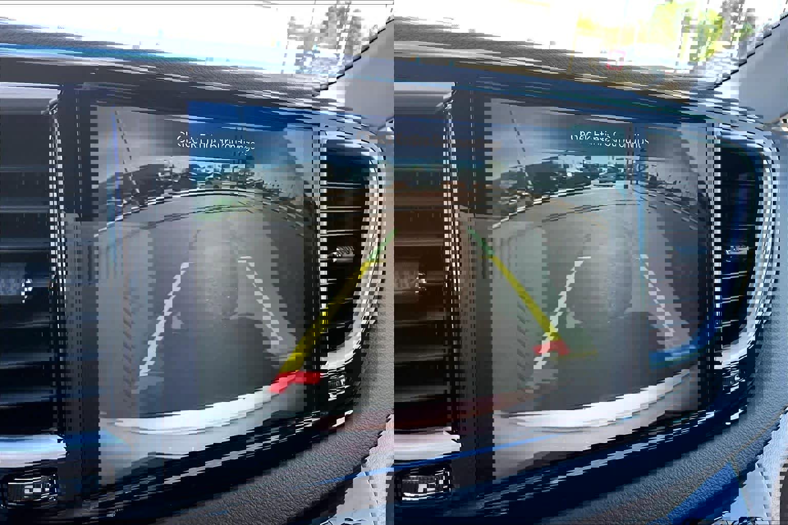 Used 2023 Chrysler Pacifica Touring-L image 24