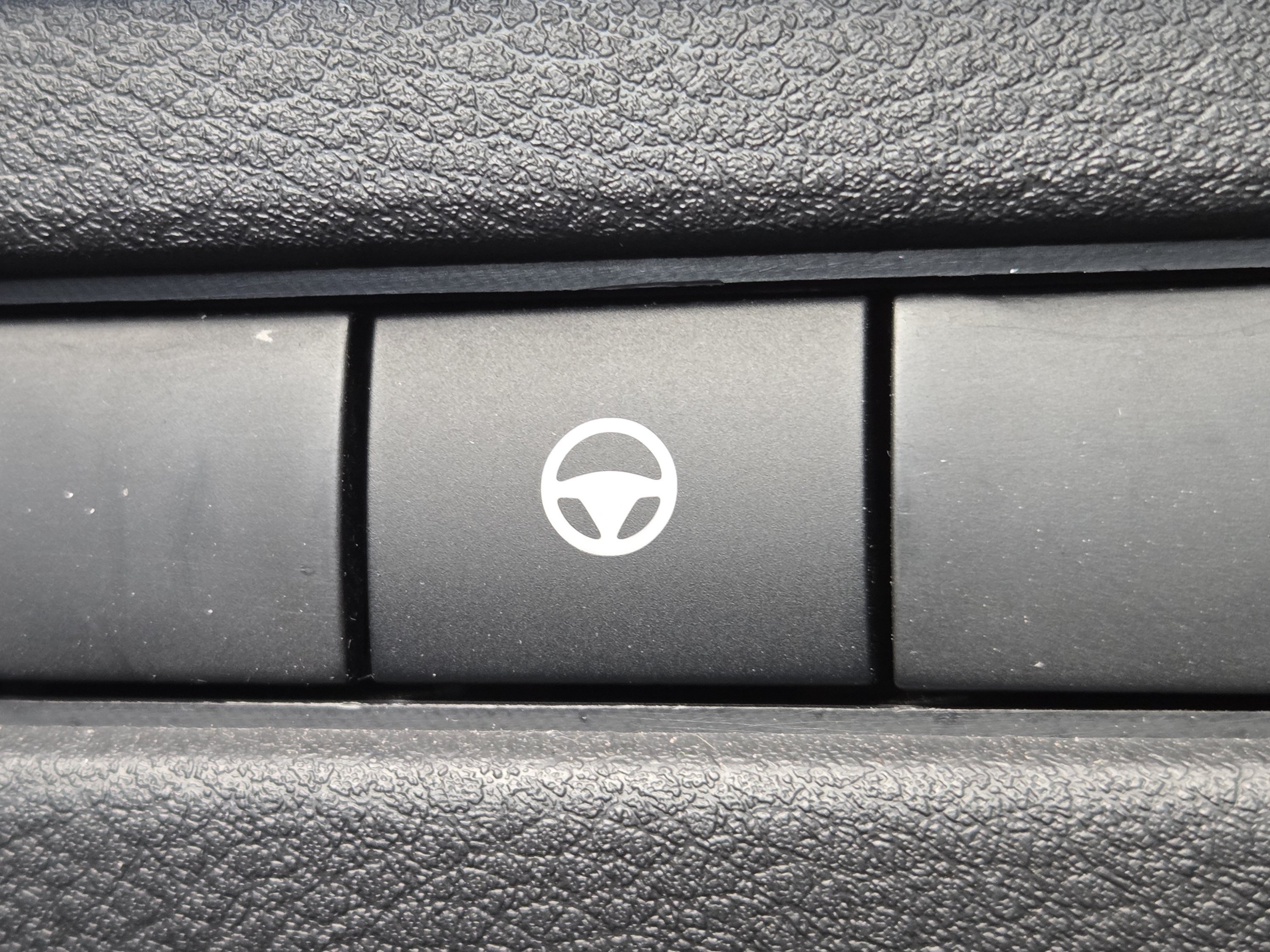 Used 2023 Nissan Rogue SV w/ SV Premium Package AWD/4WD image 15