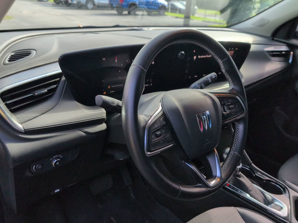 Used 2024 Buick Encore GX Preferred w/ Advanced Technology Package FWD image 13