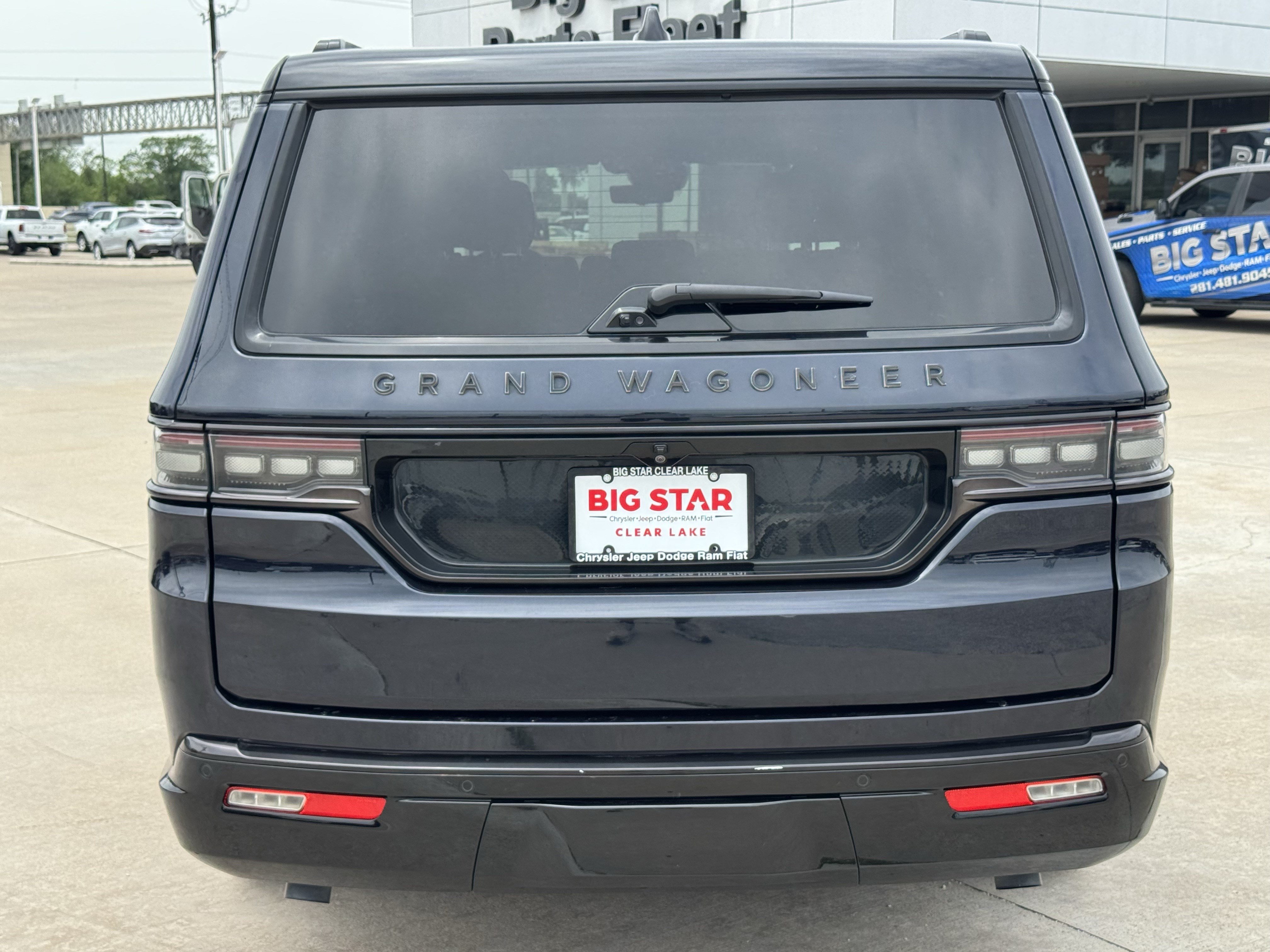 Used 2024 Jeep Grand Wagoneer L Series II w/ Quick Order Packagew 28T AWD/4WD image 10