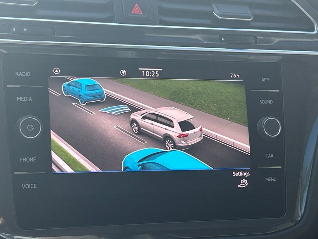 Used 2022 Volkswagen Tiguan SE image 17