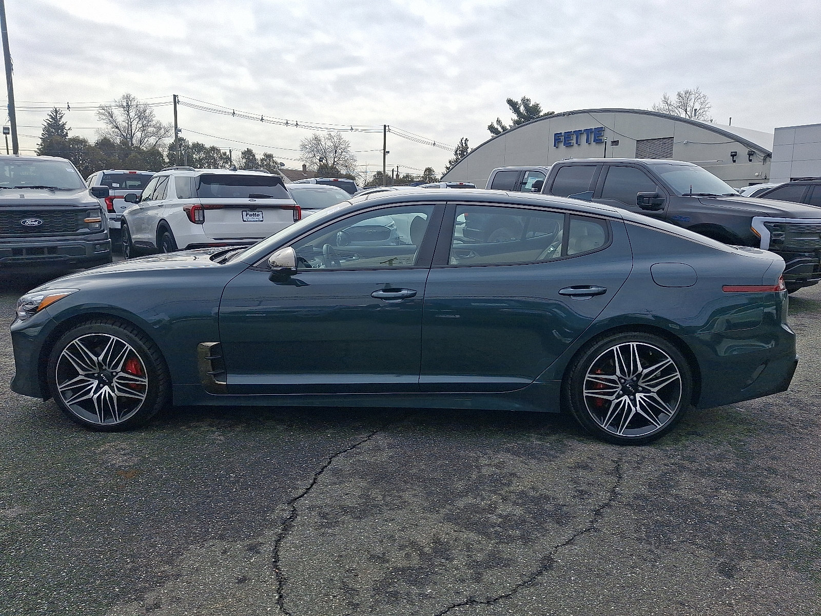 Used 2023 Kia Stinger GT2 image 7