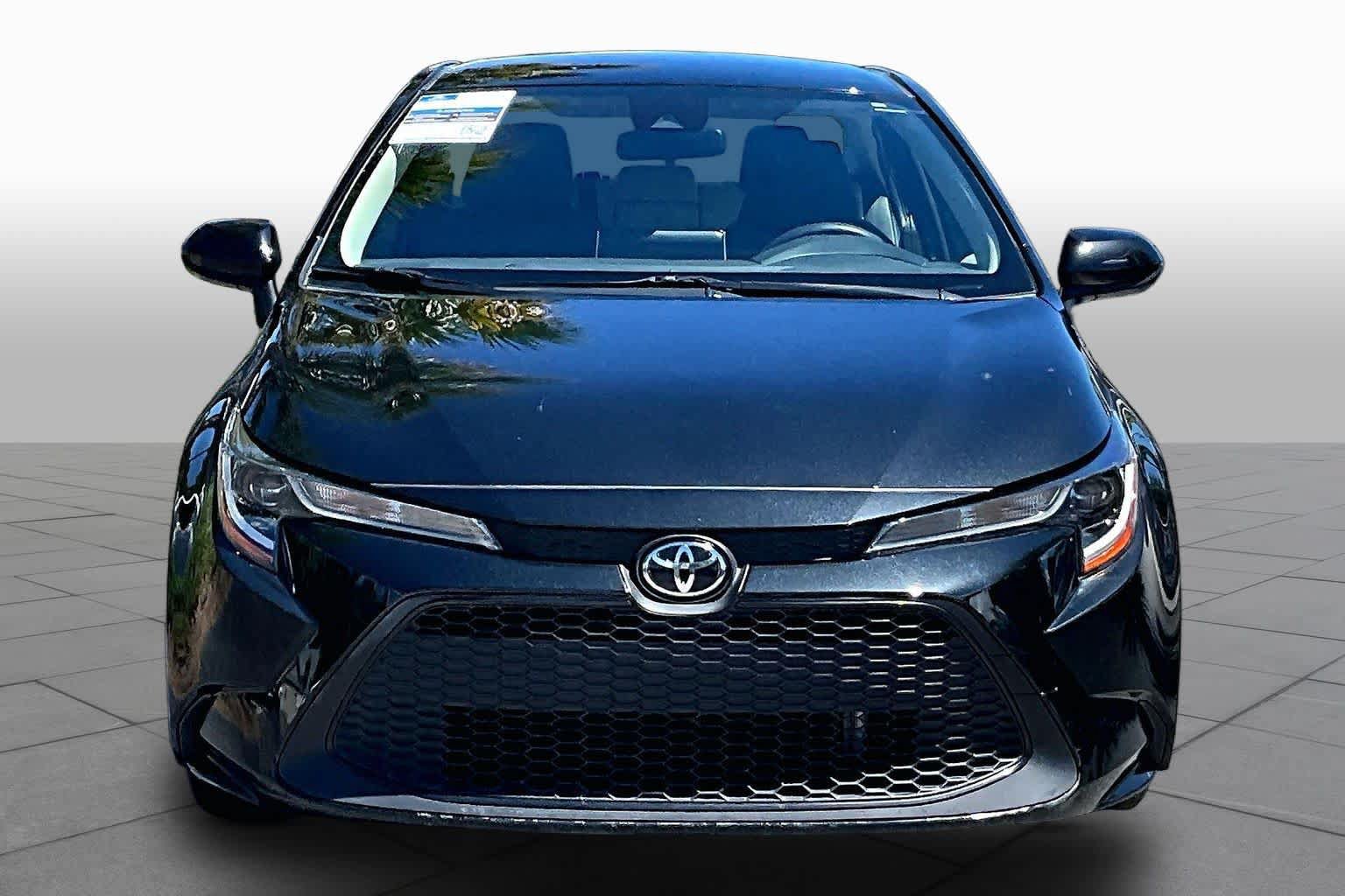 Used 2021 Toyota Corolla LE w/ Carpet Mat Package (TMS) FWD image 4