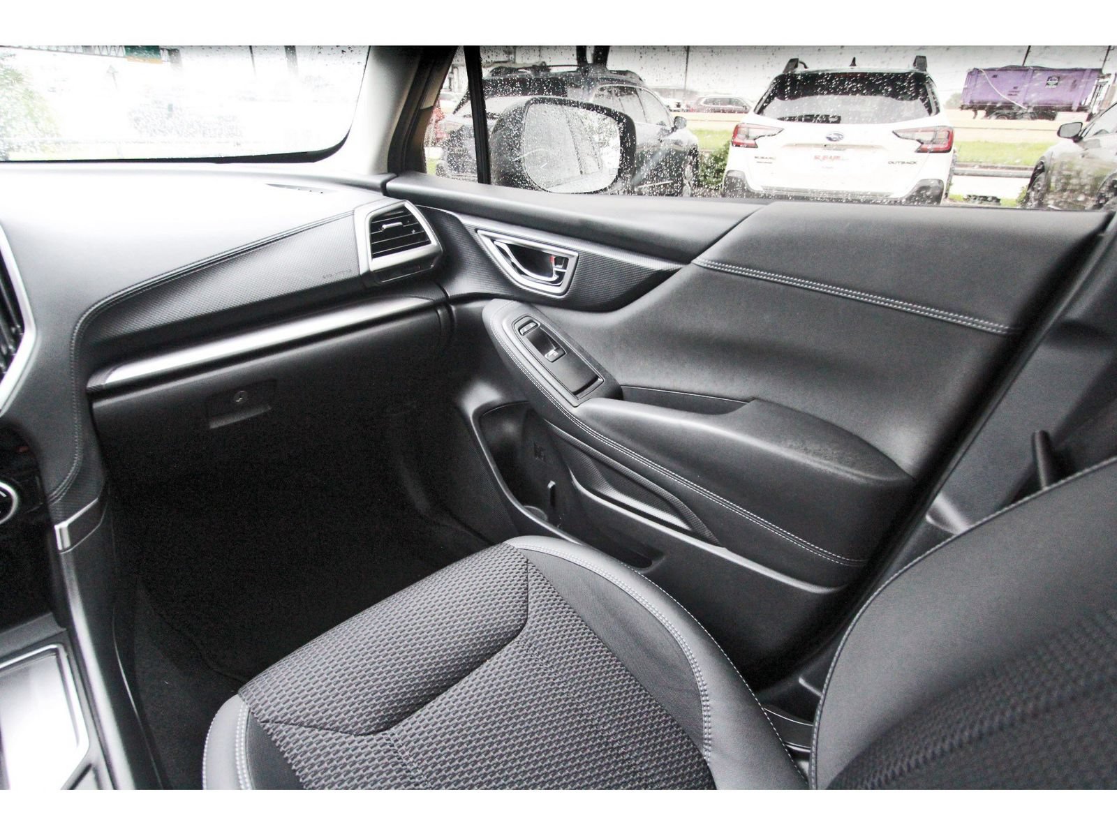 Used 2020 Subaru Forester Premium AWD/4WD image 10