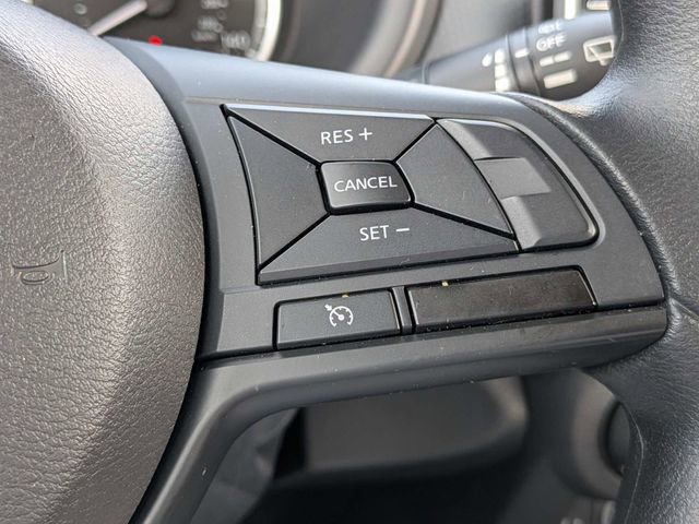 Certified 2025 Nissan Kicks Play S image 22