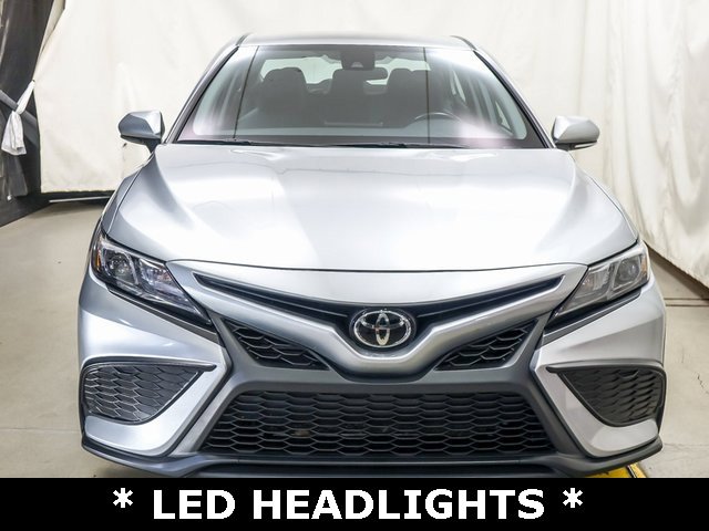 Certified 2023 Toyota Camry SE image 3