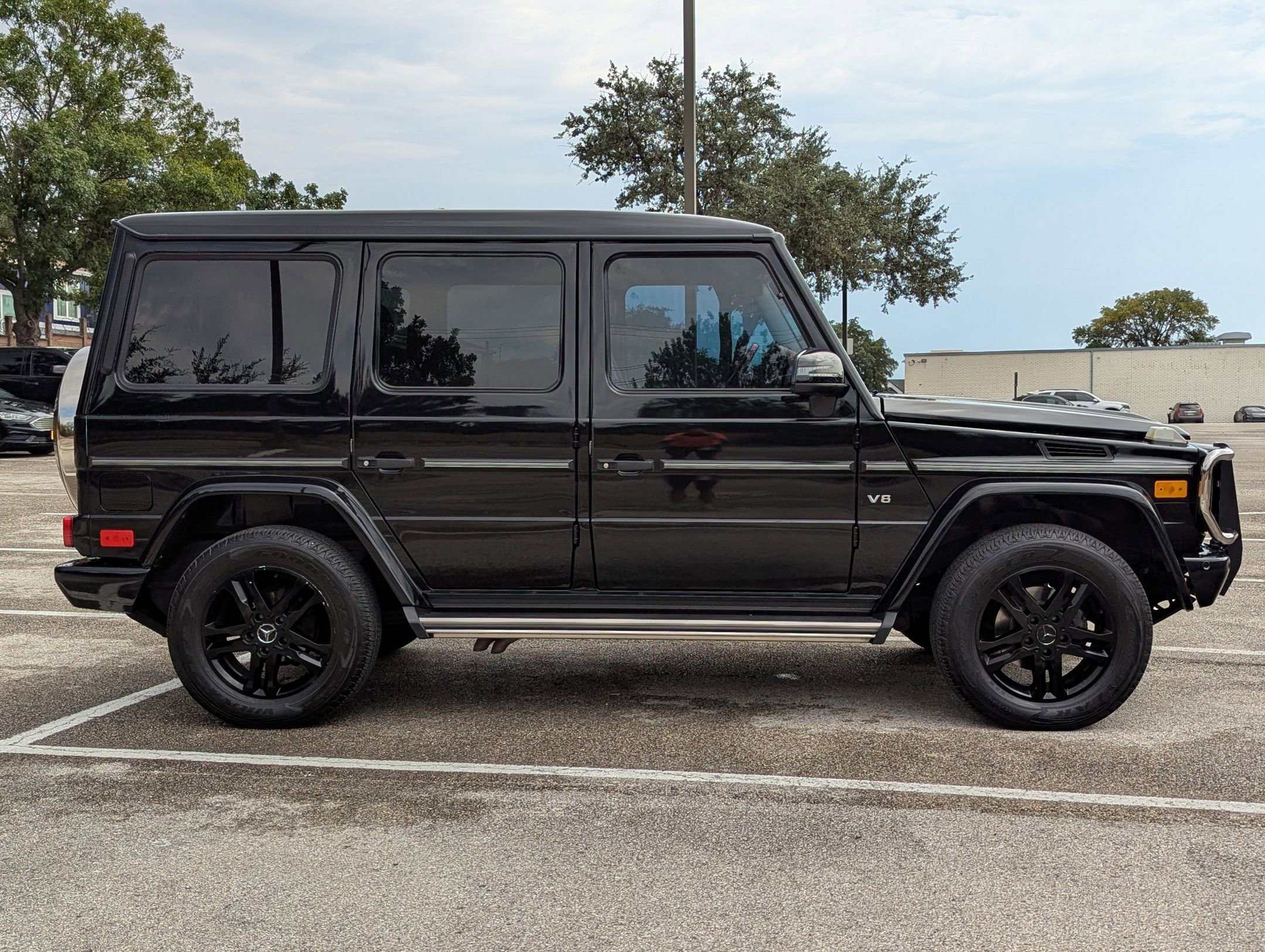 Used 2014 Mercedes-Benz G 550 image 3
