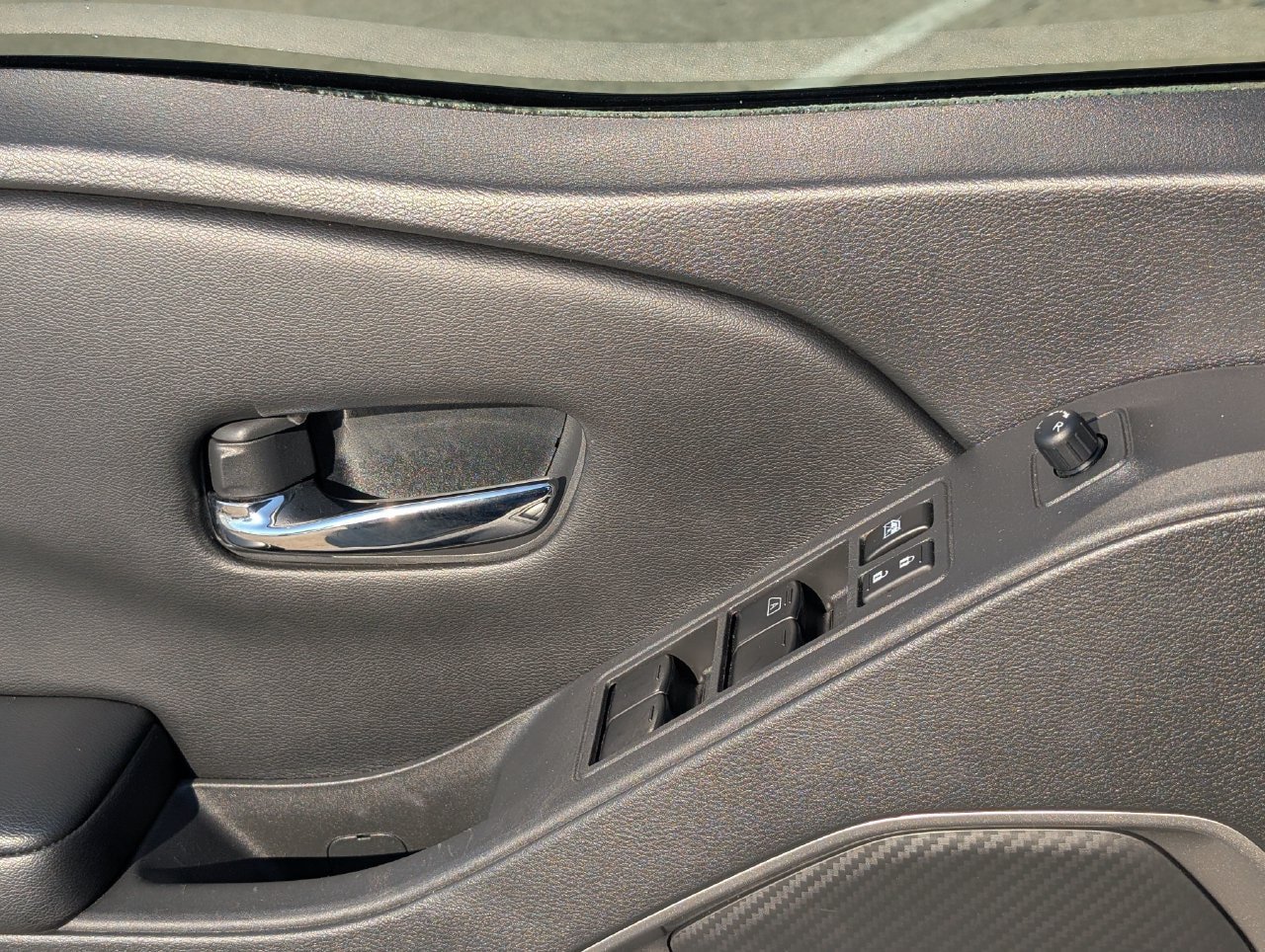 Certified 2025 Nissan Frontier SV AWD/4WD image 24