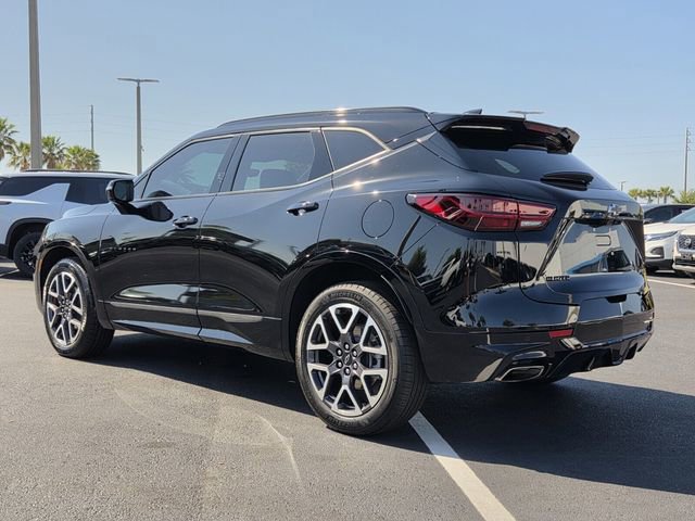 Certified 2023 Chevrolet Blazer RS w/ Driver Confidence II Package image 4