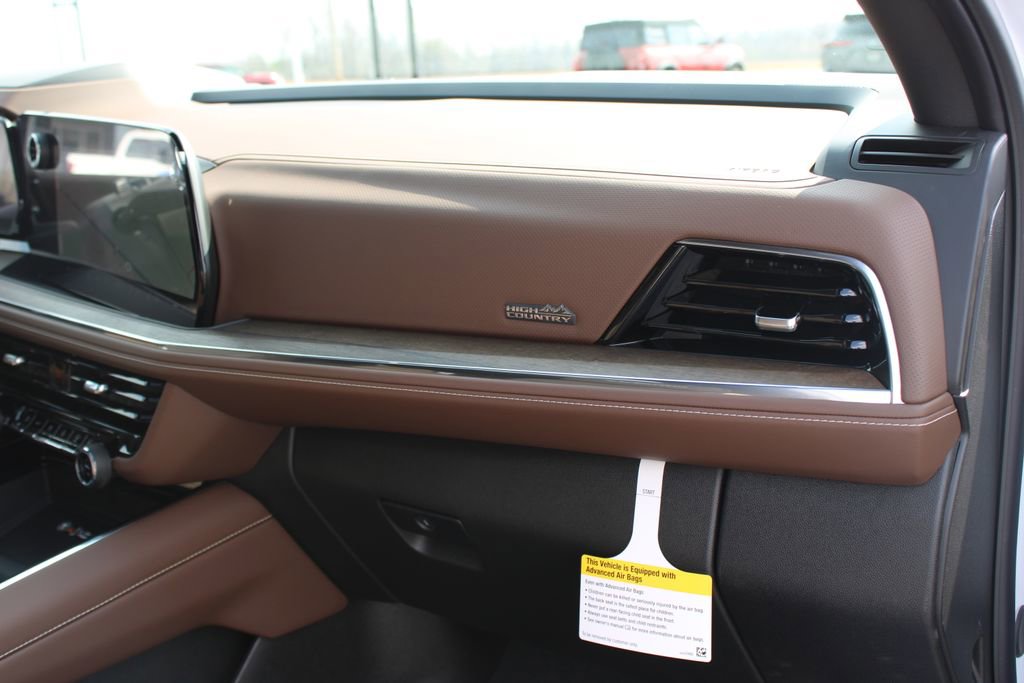 New 2026 Chevrolet Suburban High Country AWD/4WD image 34