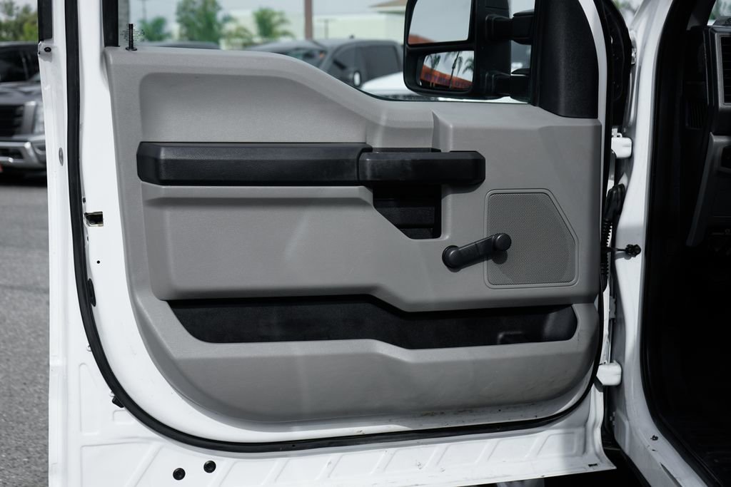 Used 2019 Ford F550 4x4 Crew Cab Super Duty image 16