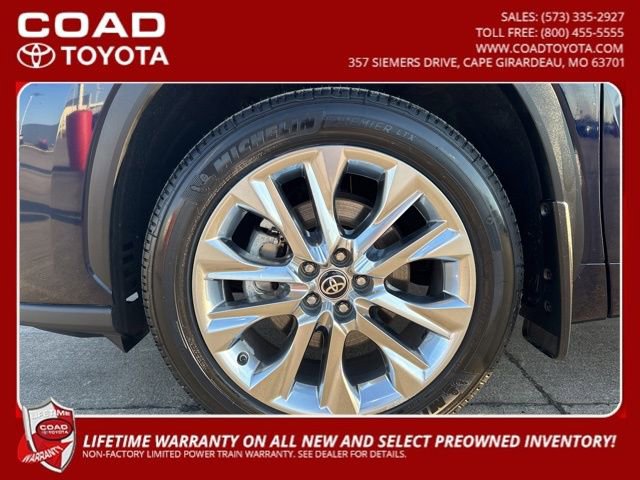 Used 2023 Toyota Highlander Limited image 6