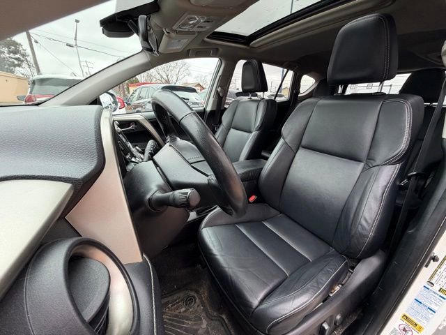 Used 2015 Toyota RAV4 Limited w/ Technology Package image 9