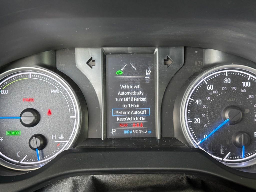 Certified 2021 Toyota Venza LE image 27