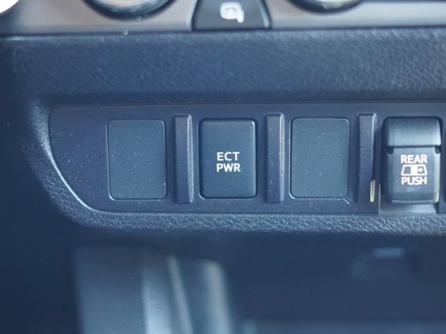 Used 2023 Toyota Tacoma TRD Sport AWD/4WD image 33