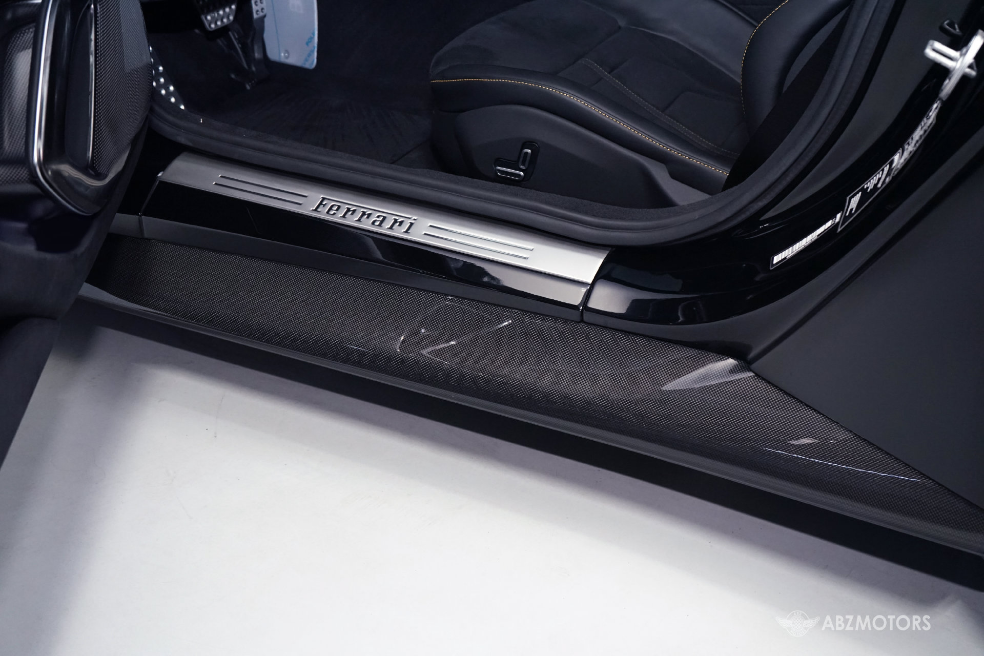 Used 2025 Ferrari 12Cilindri RWD image 12