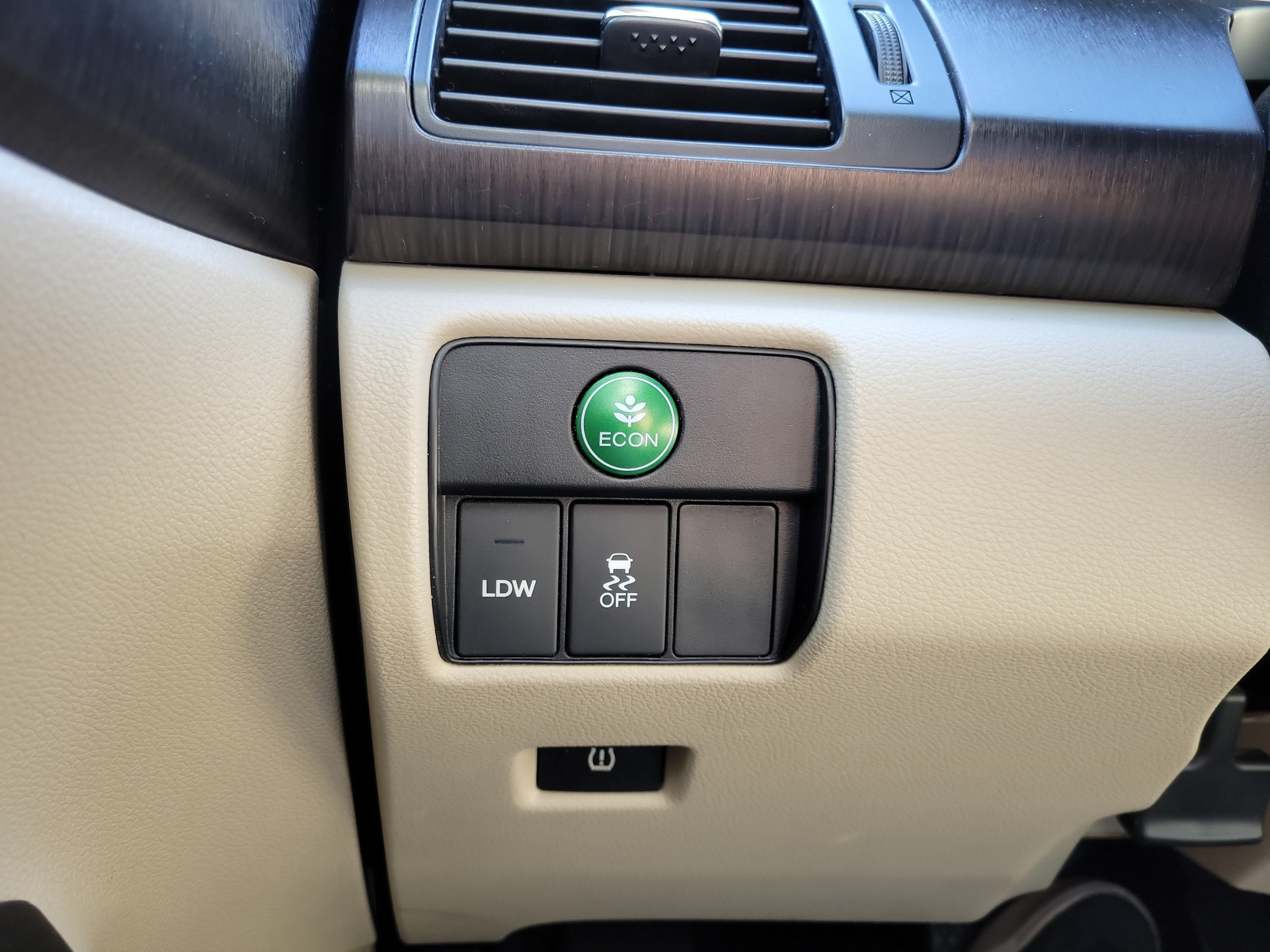 Used 2014 Honda Accord EX-L image 16