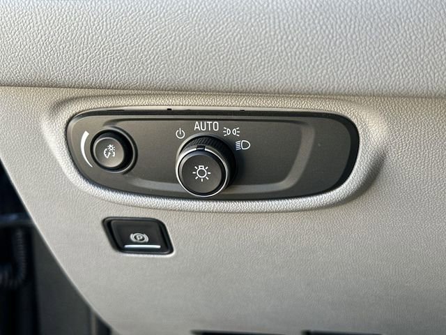 Used 2021 GMC Terrain SLE image 16