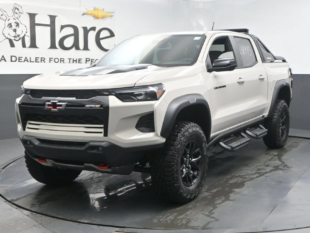 New 2026 Chevrolet Colorado ZR2 w/ Midnight Edition AWD/4WD image 7