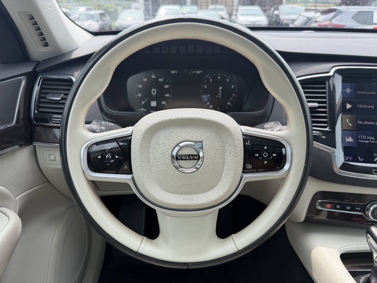 Used 2018 Volvo XC90 T6 Momentum w/ Convenience Package AWD/4WD image 20