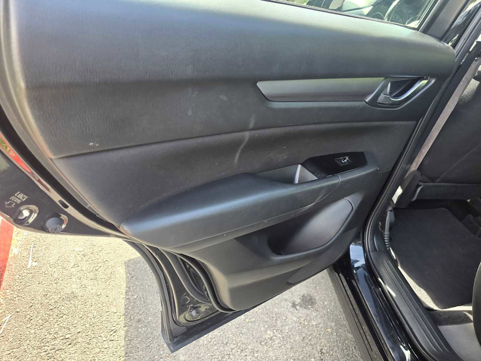 Used 2018 MAZDA CX-5 Sport FWD image 19