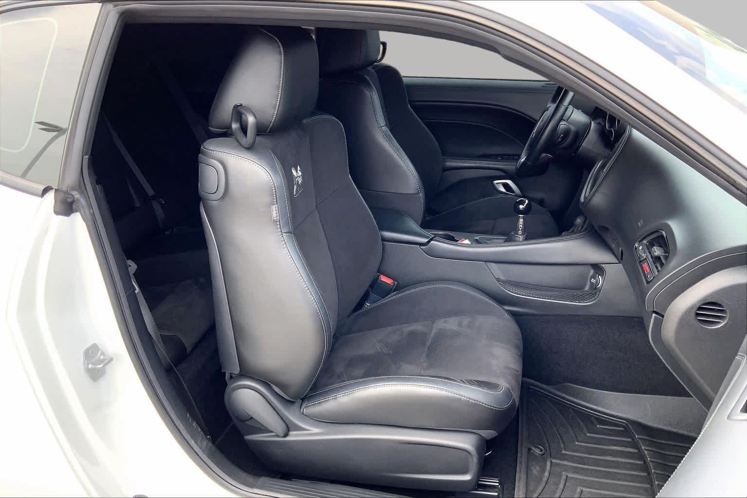 Used 2021 Dodge Challenger R/T Scat Pack RWD image 9