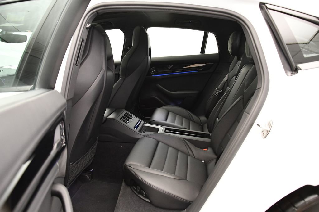 Certified 2024 Porsche Panamera 4 image 46