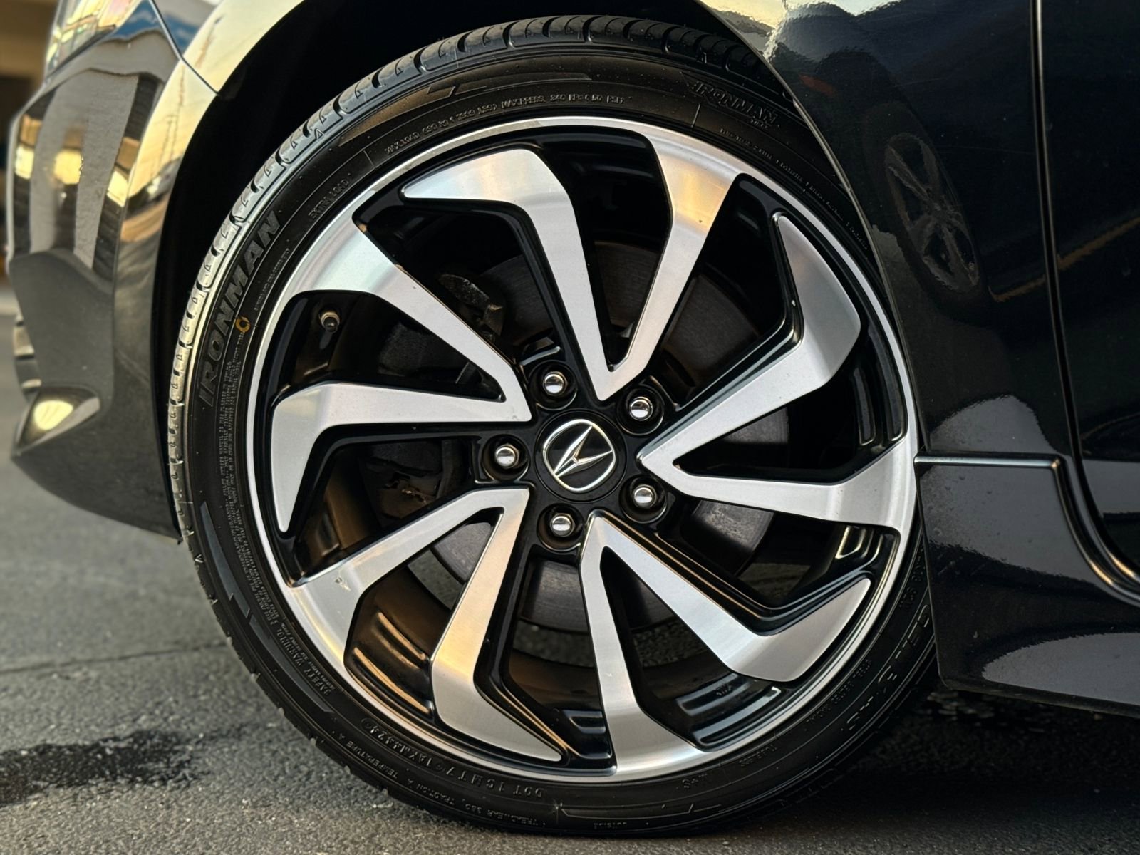 Used 2018 Acura ILX w/ Technology Plus & A-SPEC image 29