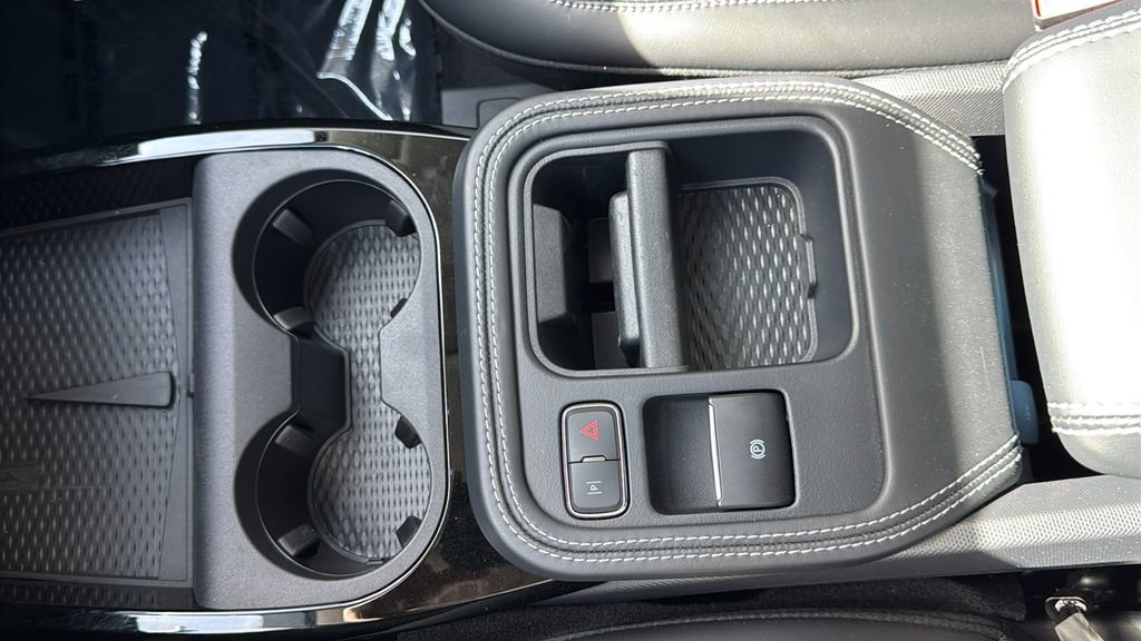 Certified 2025 Ford Mustang Mach-E Select image 16