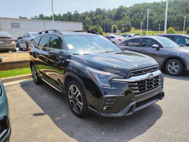 Used 2023 Subaru Ascent Limited AWD/4WD image 3