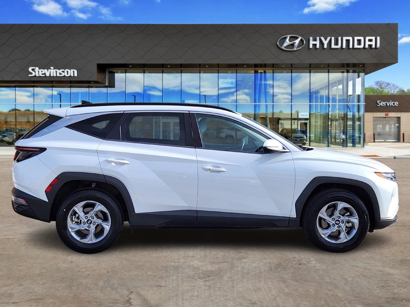 Certified 2022 Hyundai Tucson SEL w/ Cargo Package image 4