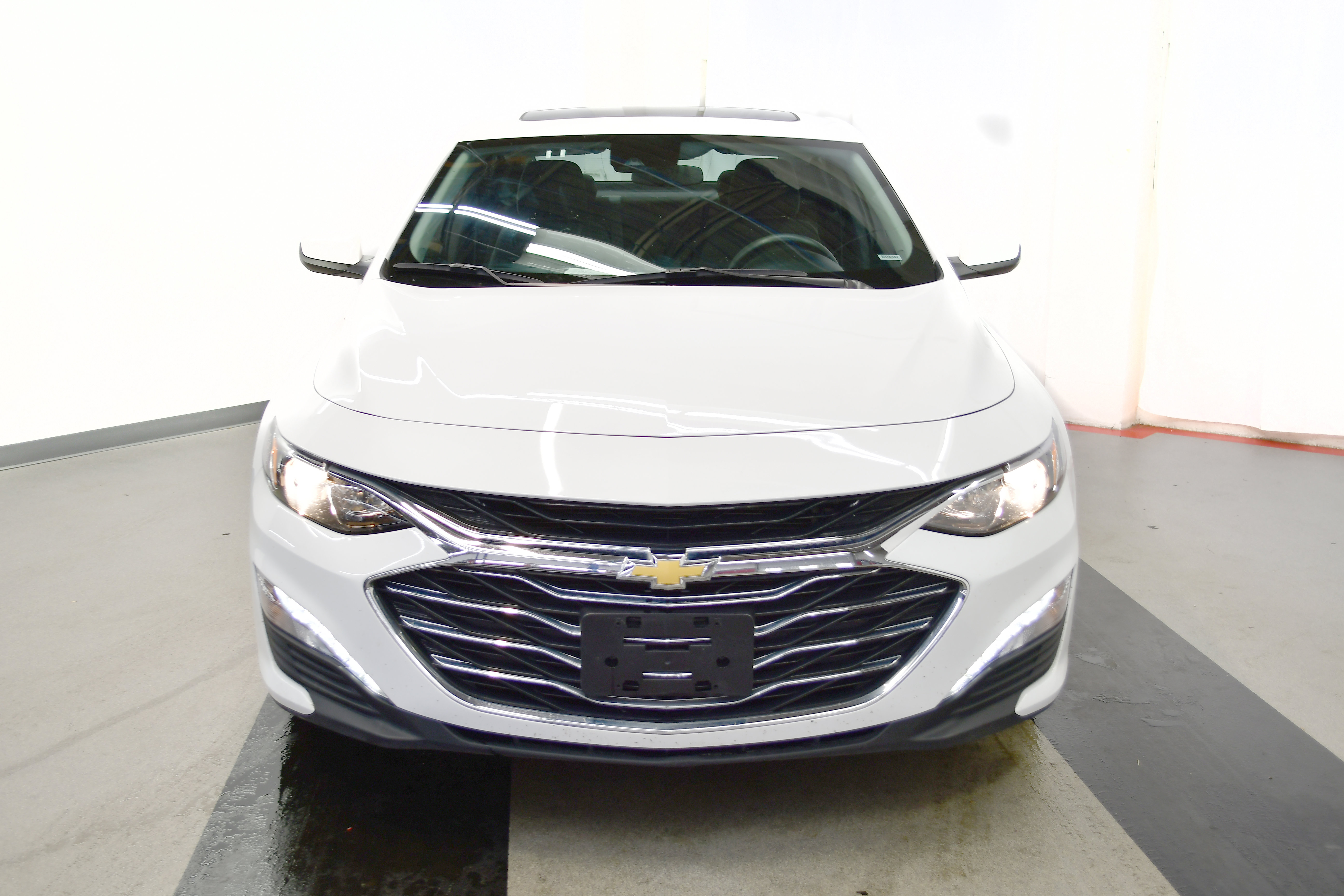 Used 2024 Chevrolet Malibu LT image 4