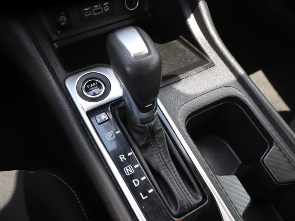 Used 2024 Nissan Sentra SV FWD image 21