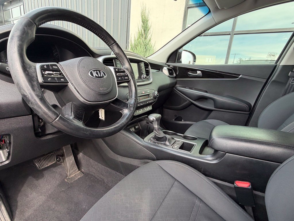 Used 2019 Kia Sorento S FWD image 5