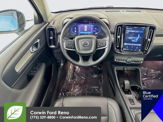 Used 2024 Volvo XC40 B5 Core image 26